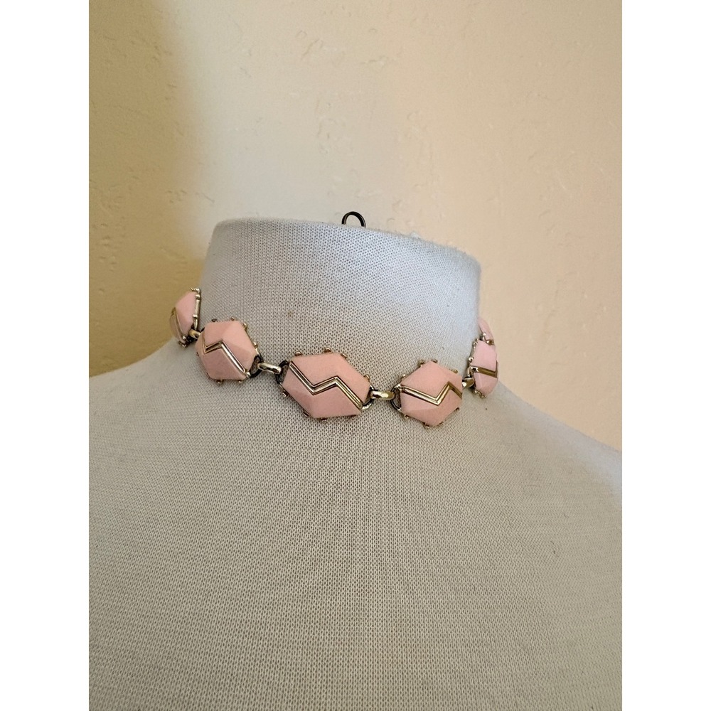 Vintage 1950s Pink Thermoset Hexagon Choker Necklace Gold Zigzag MCM